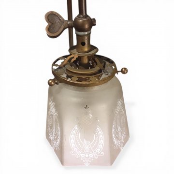 Tischlampe, JHW, Messing, Ausleger höhenverstellbar, Mattglasschirm 6-eckig, Verzierungen geätzt, 1-flg. E14, max. 60W, H57