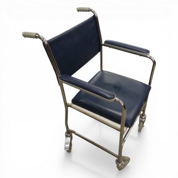 Rollstuhl TENTE ART, Chromgestell, Kunstlederbezug blau, Handgriffe, Sitzkissen abnehmbar mit Emaillepfanne