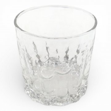 Whiskyglas, Glas, Boden aberundete Ausbuchtungen, Glas leichte Hammerschlagstruktur, H8
