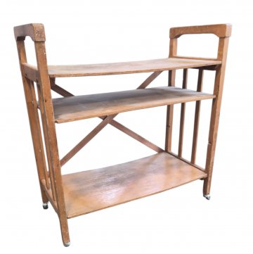 Aktenbock Buche gestäbt, 3 Ablagen, auf Rollen, 70x34, h 77cm, Regal, mit silbernen Rollen