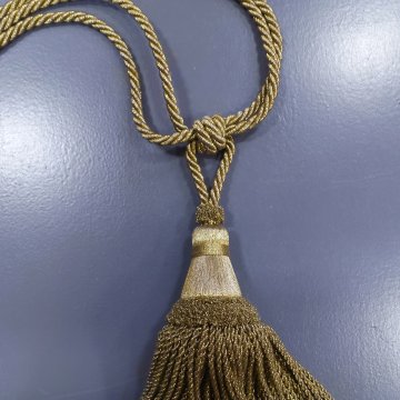 Quasten Lamé gold glänzende Kordel kleiner Kopf, längl. Korpus mit Schlaufenrüsche, Drellfransen, alt