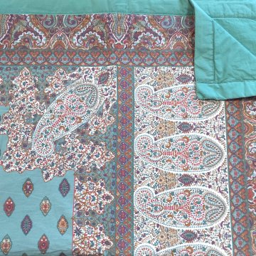 Plaid 135x190 hellgrün, buntes Paisleymuster, wattiert, Bassetti 