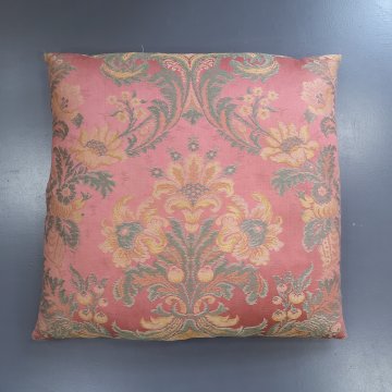 Kissen 60x60 kräftiges Altrosa, großes gelb+grünes Muster